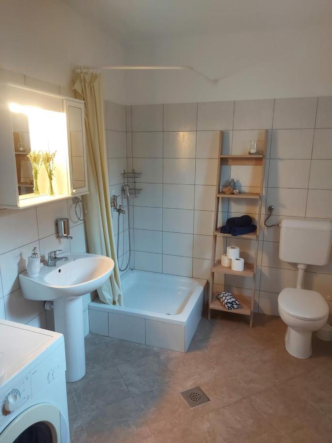 Holiday Home Pepe Banj Exterior photo
